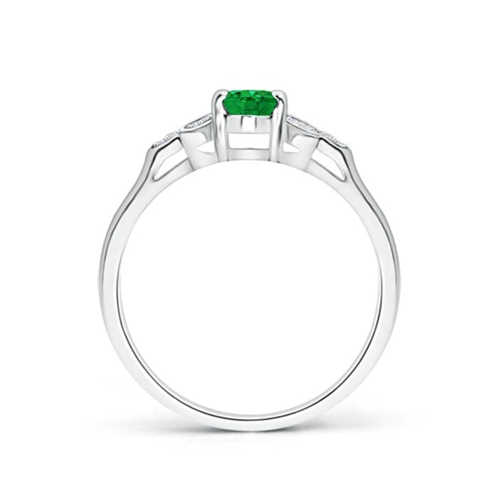 Vintage Style Oval Emerald Engagement Ring with Diamond Accents