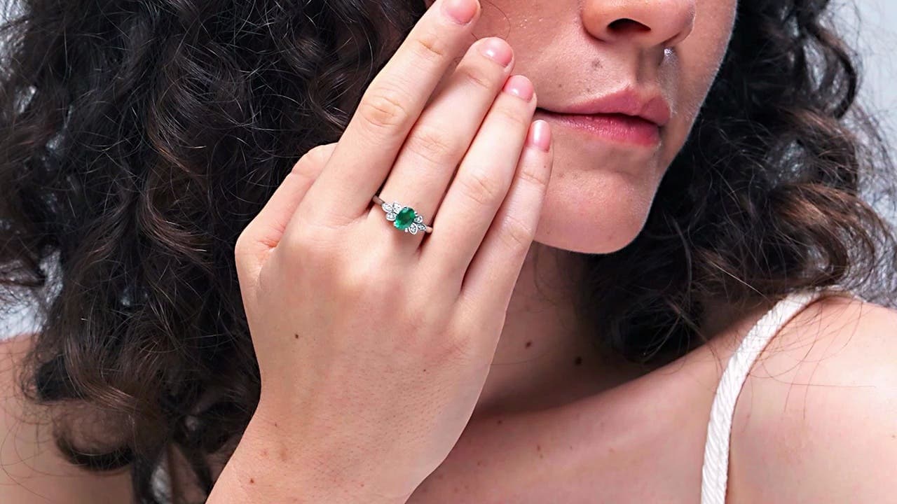Vintage Style Oval Emerald Engagement Ring with Diamond Accents