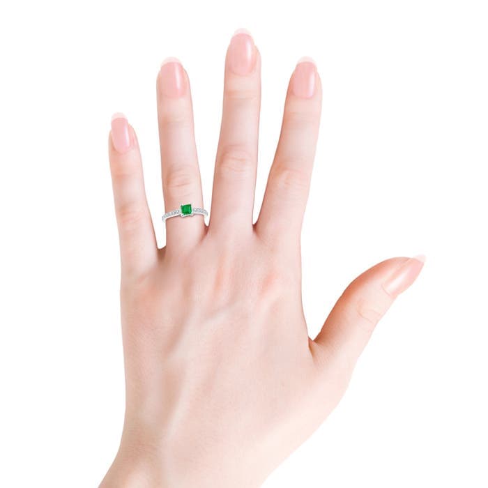 Solitaire Square Emerald Ring with Diamond Accents