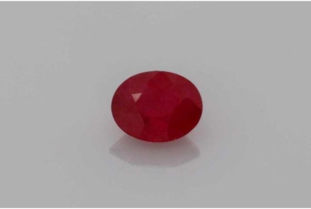 4x5mm Oval Ruby Red Color VS Clarity Ideal Cut