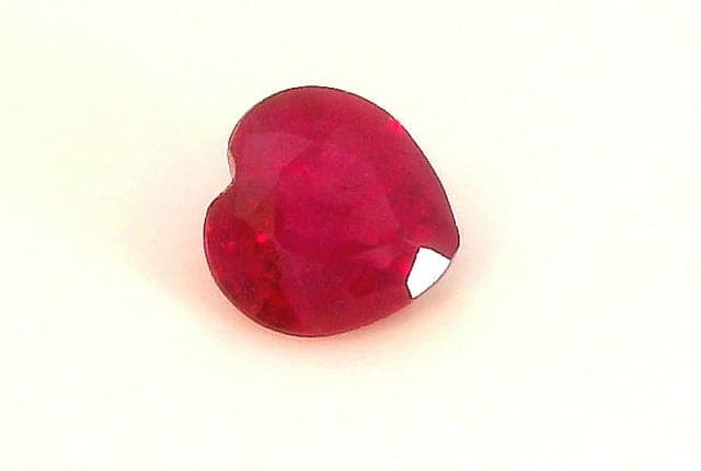 3x3mm Heart Ruby Red Color EC Clarity Faceted Cut