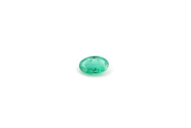 4x6mm Oval Emerald Green Color SI Clarity Faceted Cut