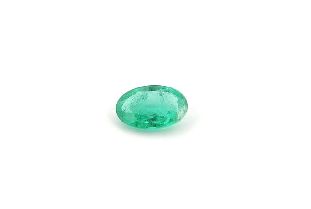4x6mm Oval Emerald Green Color SI Clarity Faceted Cut