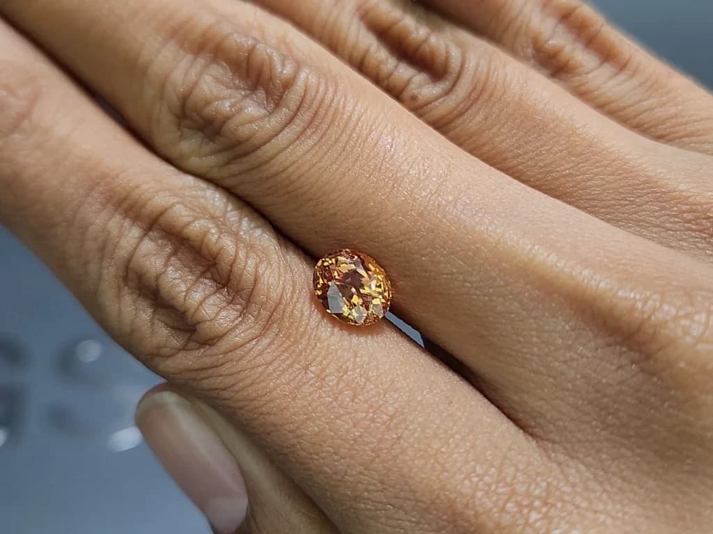 Unheated orange sapphire oval cut 2.51 carats, Sri Lanka ID 12148