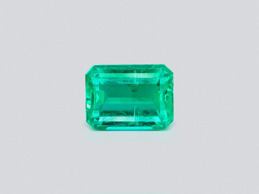 Emerald octagon cut 4.40 carats, Colombia ID 11048