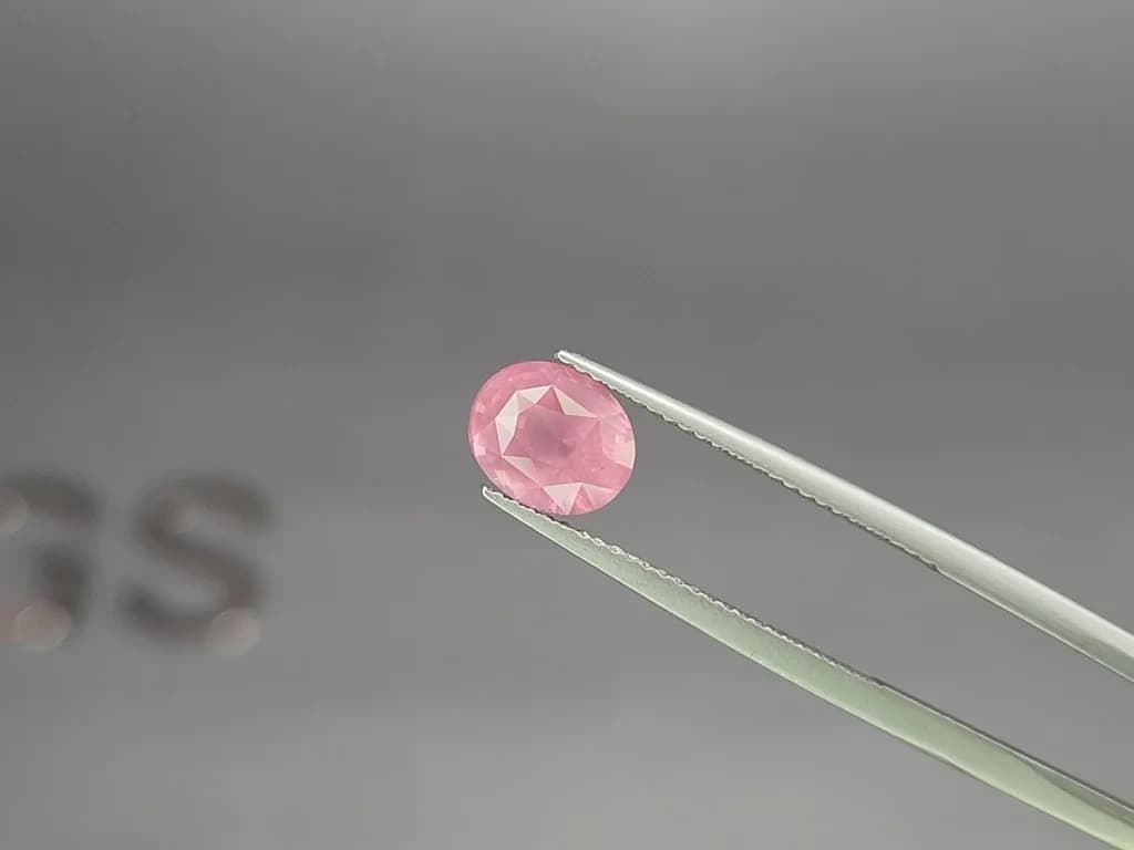 Spinel Mahenge with a rutile silk effect oval cut 2.50 carat, Tanzania ID 11850