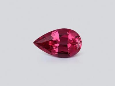 Rare unheated Padparadscha sapphire in oval cut 4.10 carats, Sri Lanka ID 10818