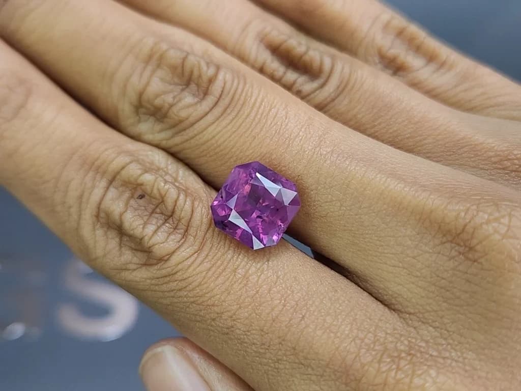Unheated purple sapphire radiant cut 8.32 carats, Sri Lanka ID 12253