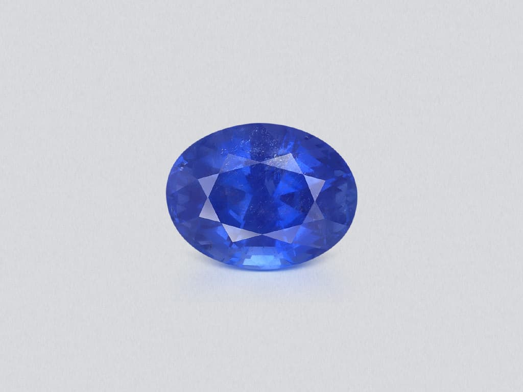 Unheated sapphire Cornflower Blue oval cut 5.98 carats, Sri Lanka ID 12254