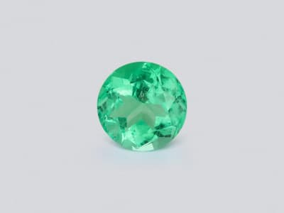 Tsavorite garnet cushion cut 5.05 carats, Tanzania ID 12119