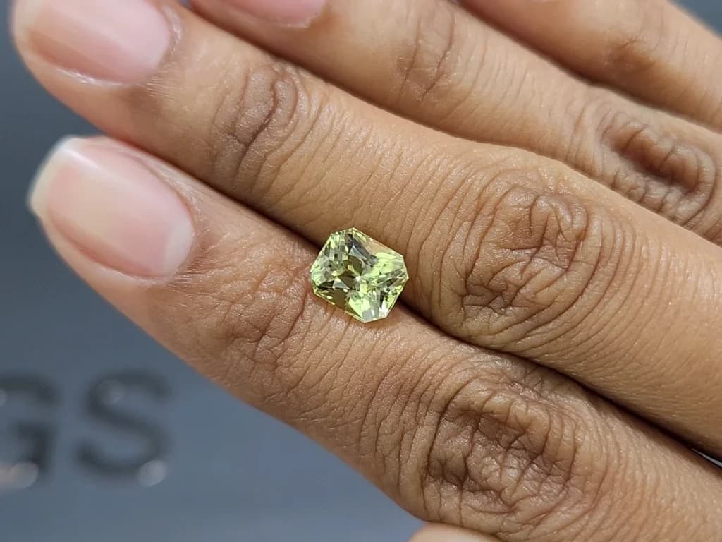 Chrysoberyll radiant cut 2.58 carats, Sri Lanka ID 11857