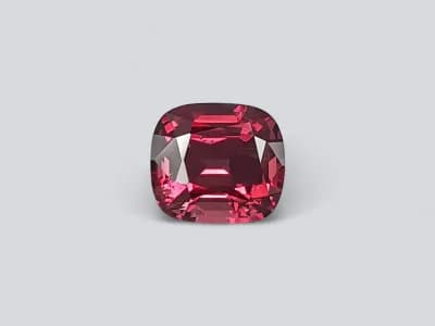 Mahenge spinel Vivid Pink oval cut 3.52 carats, Tanzania ID 11851
