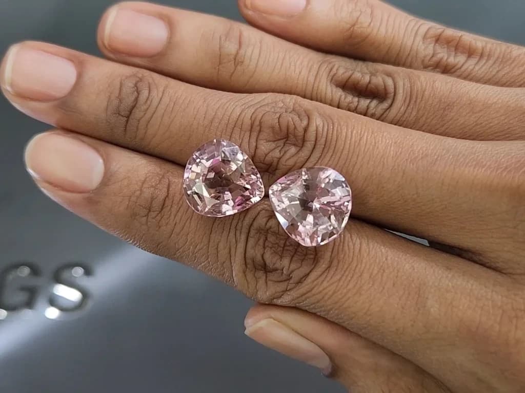 Pair of tourmalines Baby Pink pear cut 22.58 carats, Colombia ID 11059
