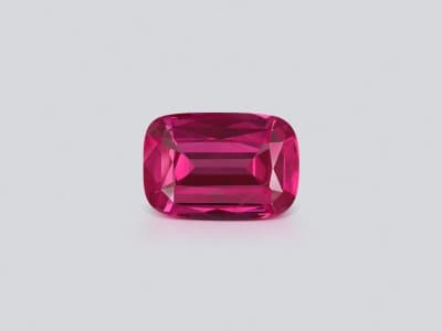 Vivid Red-Pink Mahenge spinel in cushion cut 4.12 carats, Tanzania ID 8907