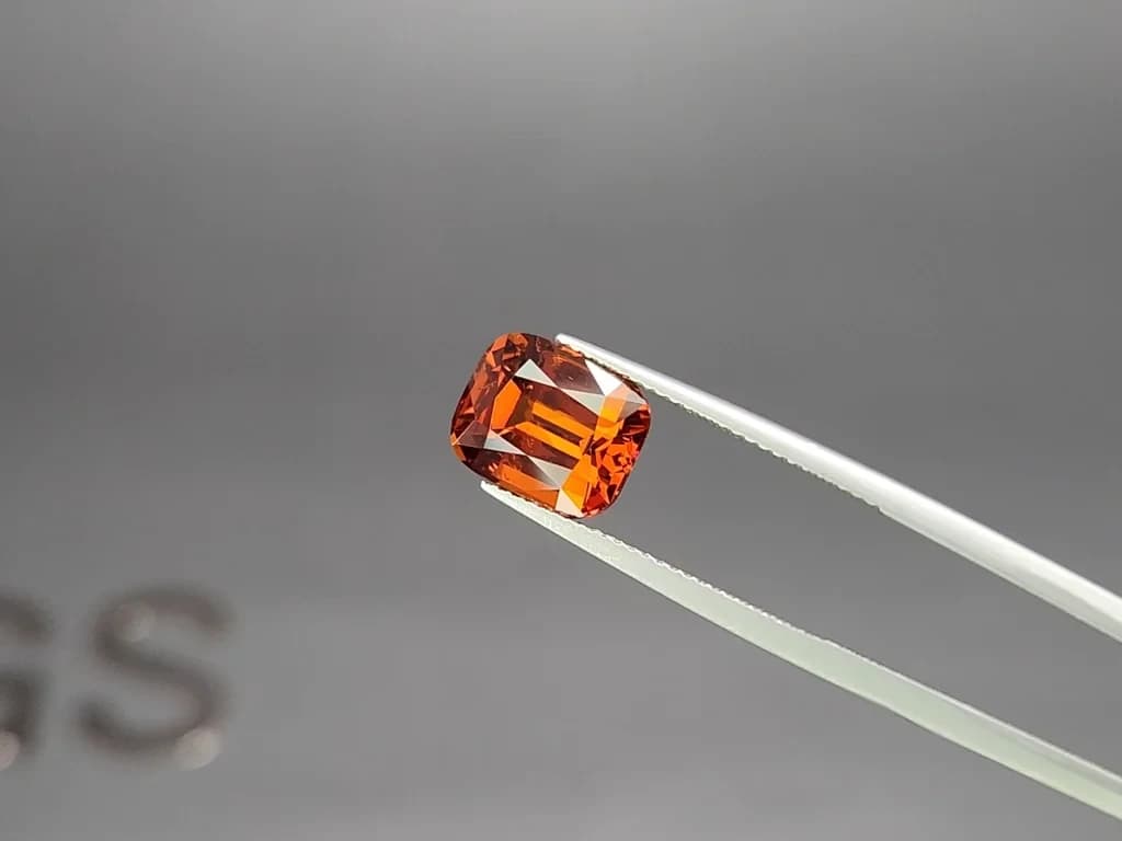 Garnet spessartine cushion cut 5.06 carats, Tanzania ID 11865