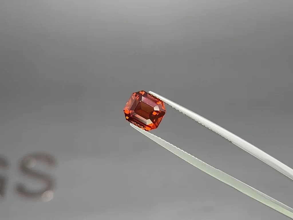 Garnet spessartine octagon cut 3.37 carats, Tanzania ID 11866