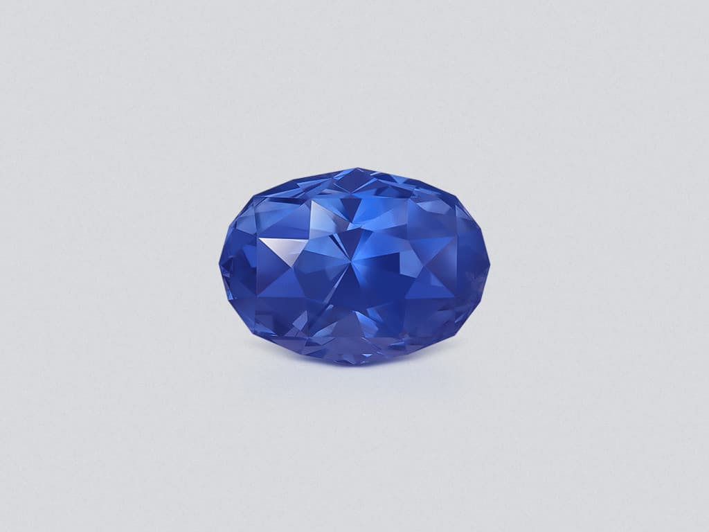 Unheated sapphire Cornflower Blue rutile silk effect oval cut 6.88 carats, Sri Lanka ID 9317