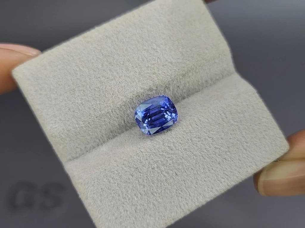 Sapphire Cornflower Blue cushion cut 3.02 carats, Sri Lanka ID 10968