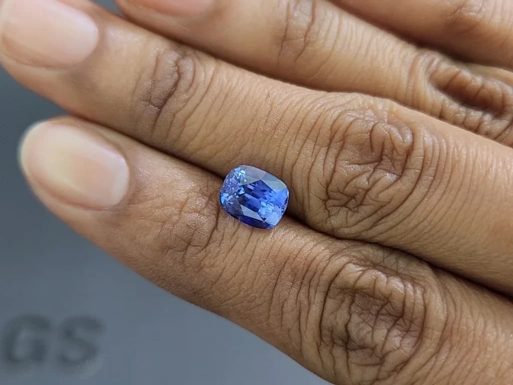 Sapphire Cornflower Blue cushion cut 3.02 carats, Sri Lanka ID 10968