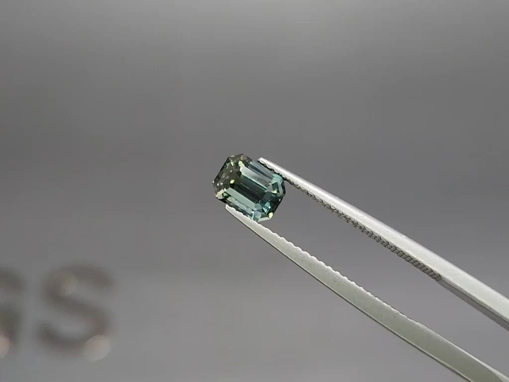 Unheated Teal sapphire octagon cut 1.63 carats, Madagascar ID 11871