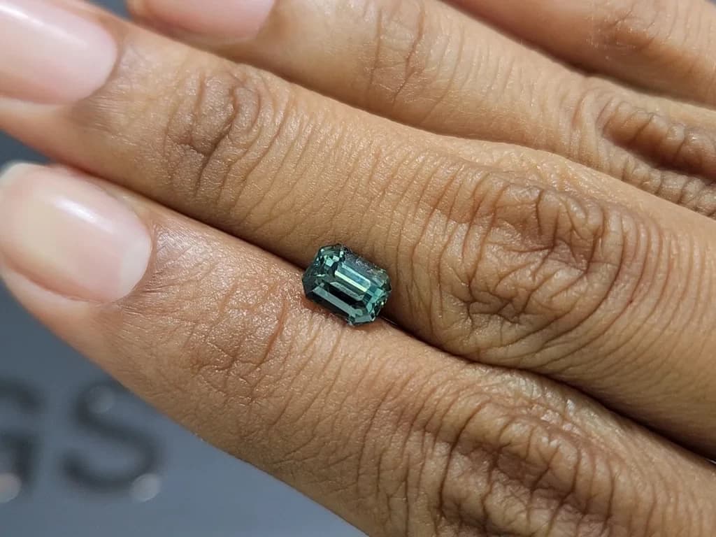 Unheated Teal sapphire octagon cut 1.63 carats, Madagascar ID 11871