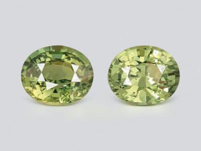 Pair of tsavorites pear cut 1.78 carats, Africa ID 12284