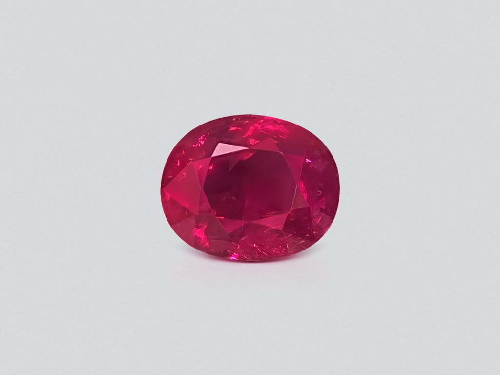 Unheated Pigeon's Blood red ruby in oval cut 5.27 carats, Burma (Mogok), GRS, SSEF ID 10374