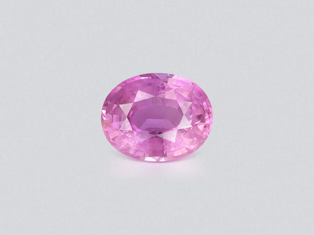 Unheated pink sapphire oval cut 5.52 carats, Sri Lanka ID 11877