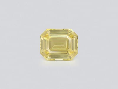 Unheated yellow sapphire radiant cut 8.66 carats, Sri Lanka ID 12147