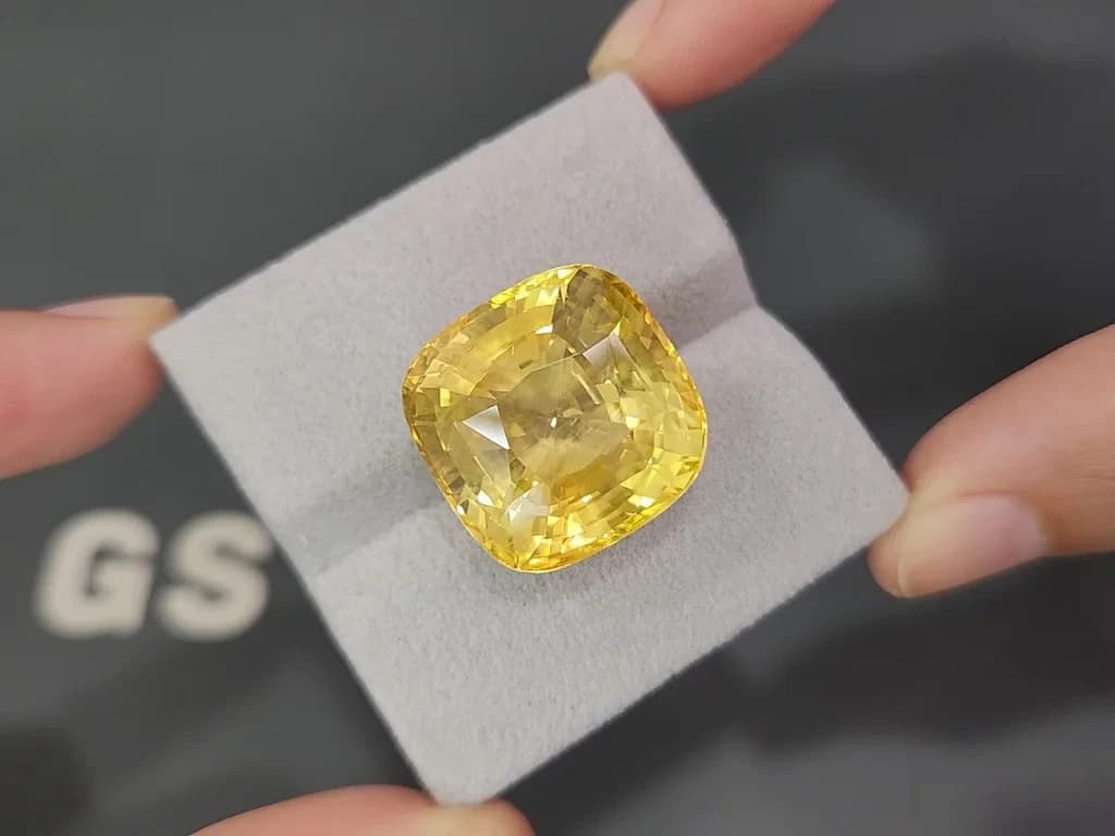 Unheated yellow sapphire cushion cut 45.46 carats, Sri Lanka ID 11978