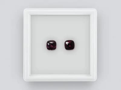Pair of rhodolite garnets oval cut 1.99 carats, Madagascar ID 11583