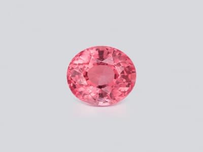 Intense red Mahenge spinel in cushion cut 5.11 carats, Tanzania ID 10800