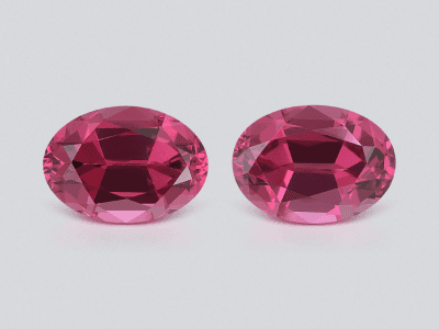 Pair of rhodolite garnets oval cut 2.19 carats, Madagascar ID 11586