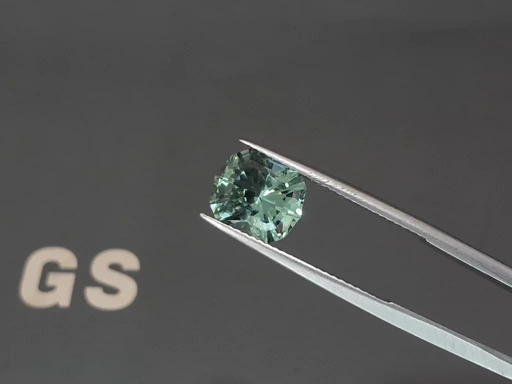 Green tourmaline radiant cut 3.05 carats, Africa ID 12286