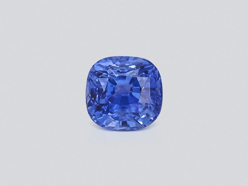 Unheated Cornflower Blue sapphire in cushion cut 6.18 carats, Sri Lanka ID 11686