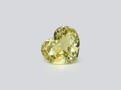 Green tourmaline radiant cut 2.21 carats, Africa ID 12287