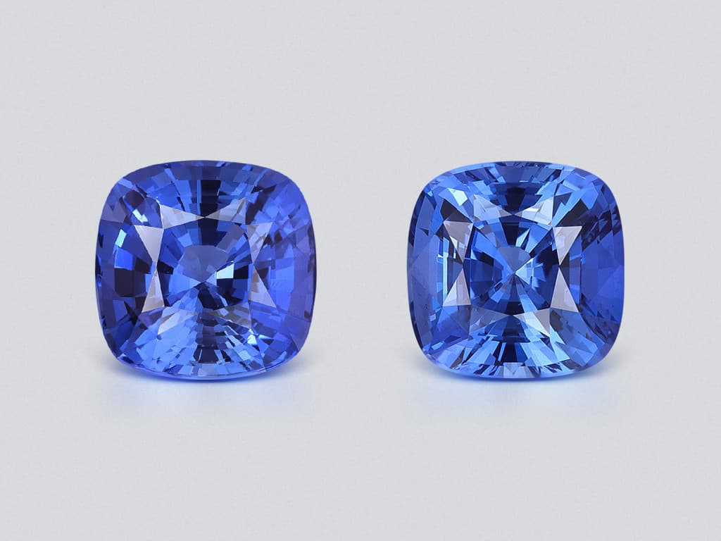 Pair of Intense Blue sapphires in cushion cut 5.59 carats, Sri Lanka ID 11086