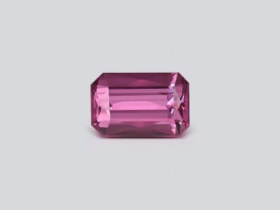 Purple-pink Mahenge spinel in oval cut 5.65 carats, Tanzania ID 8935