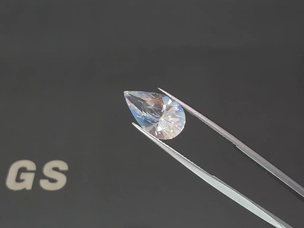 Rainbow moonstone pear cut 5.32 carats, Madagascar ID 12291