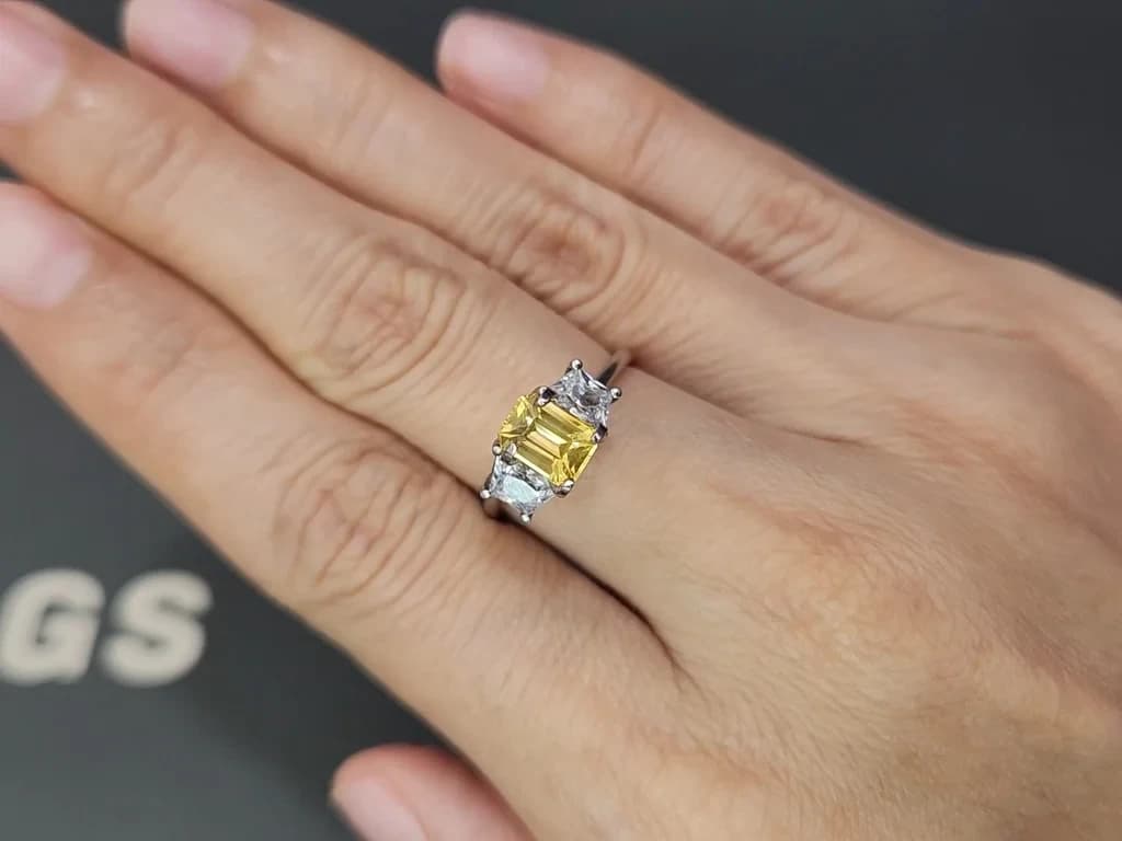 Sapphire Vivid Yellow octagon cut 1.12 carats, Sri Lanka ID 12391