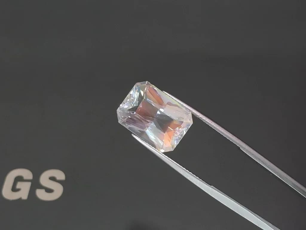 Rainbow moonstone cushion cut 11.93 carats, Madagascar ID 12293