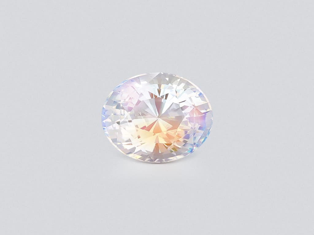 Rainbow moonstone in oval cut 7.81 carats, Madagascar ID 12294