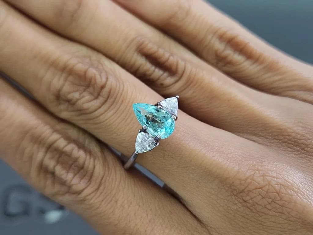 Neon Paraiba tourmaline greenish blue pear cut 1.55 carats, Mozambique ID 10993