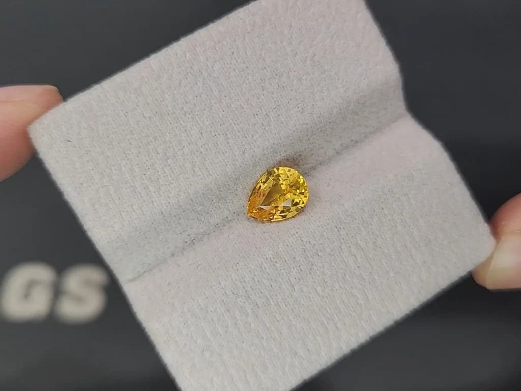 Sapphire Vivid Yellow pear shaped 1.60 carats, Sri Lanka ID 12396