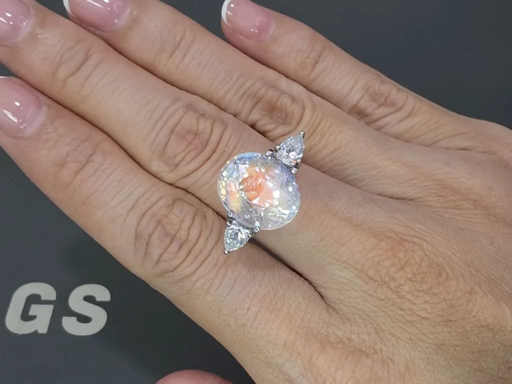 Rainbow moonstone in oval cut 8.54 carats, Madagascar ID 12297