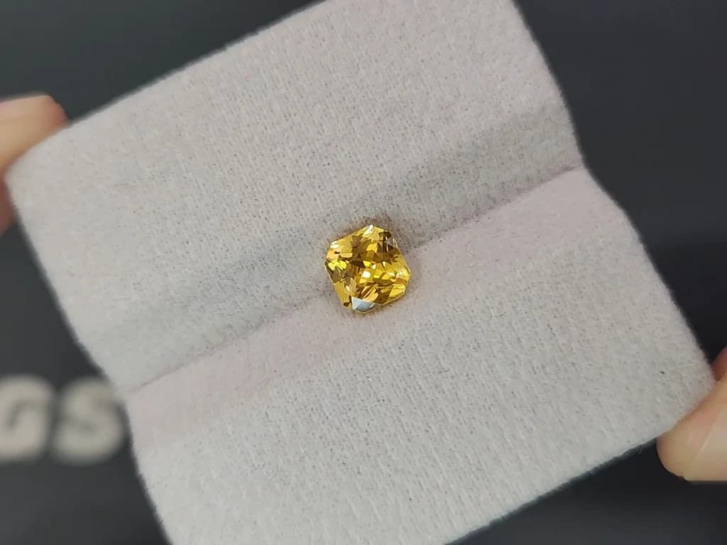 Sapphire Vivid Yellow radiant cut 1.53 carats, Sri Lanka ID 12397