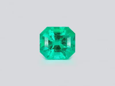 Muzo Green emerald in octagon cut 4.53 carats, Colombia ID 11077