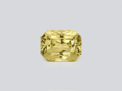 Yellow sapphire radiant cut 1.69 carats, Sri Lanka ID 11876