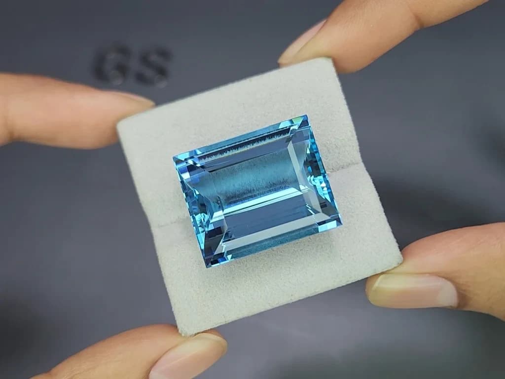 Large aquamarine Santa Maria baguette cut 47.30 carats, Africa ID 11600