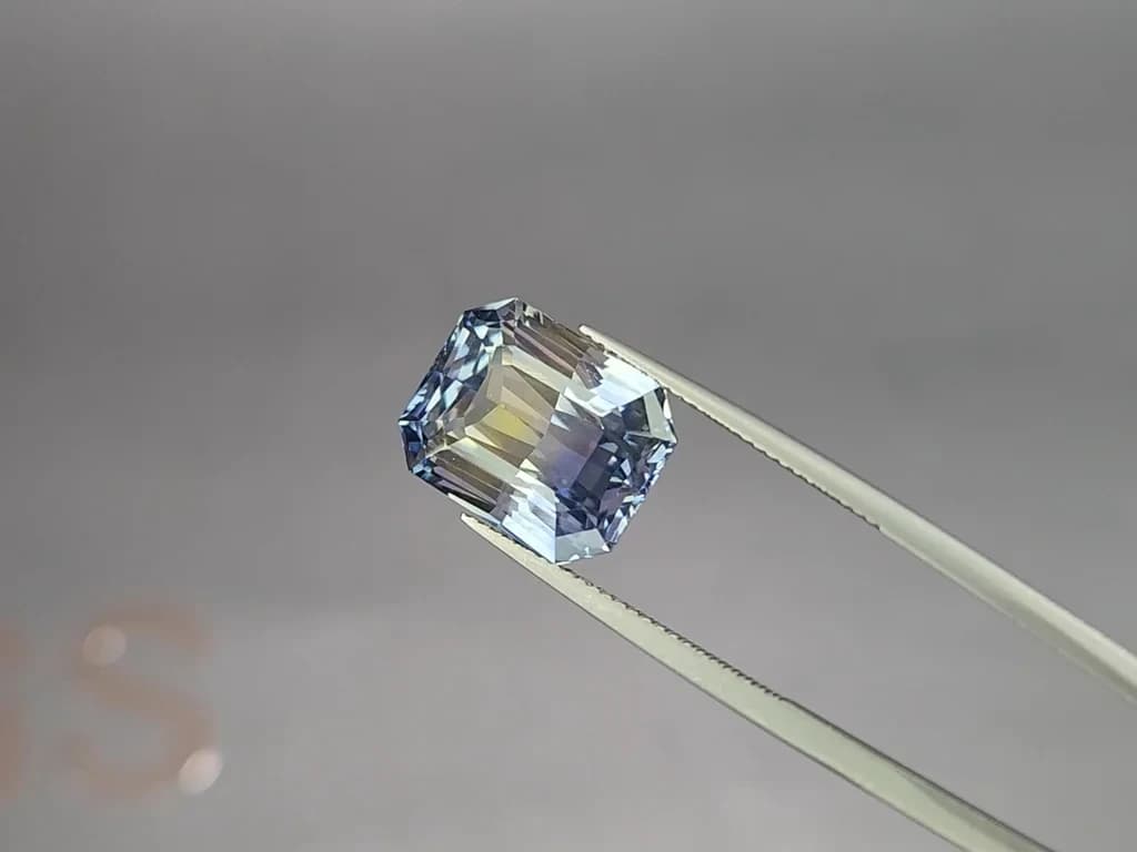 Unheated Bi-Color yellow-blue sapphire in octagon cut 15.45 carats, Sri Lanka ID 12301